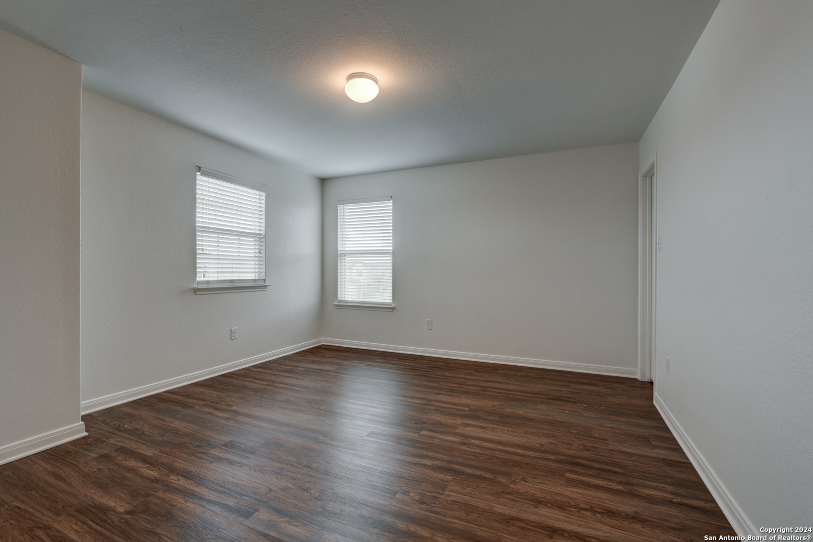 7819 BLUEWATER COVE