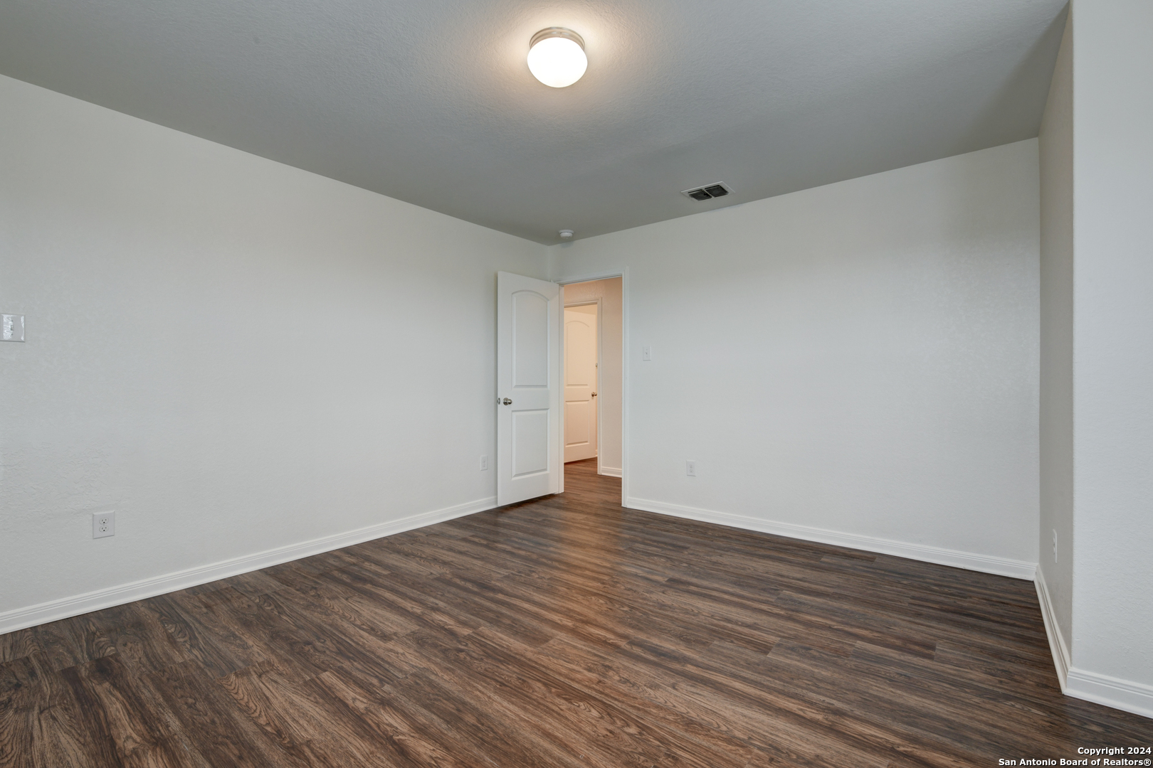 7819 BLUEWATER COVE