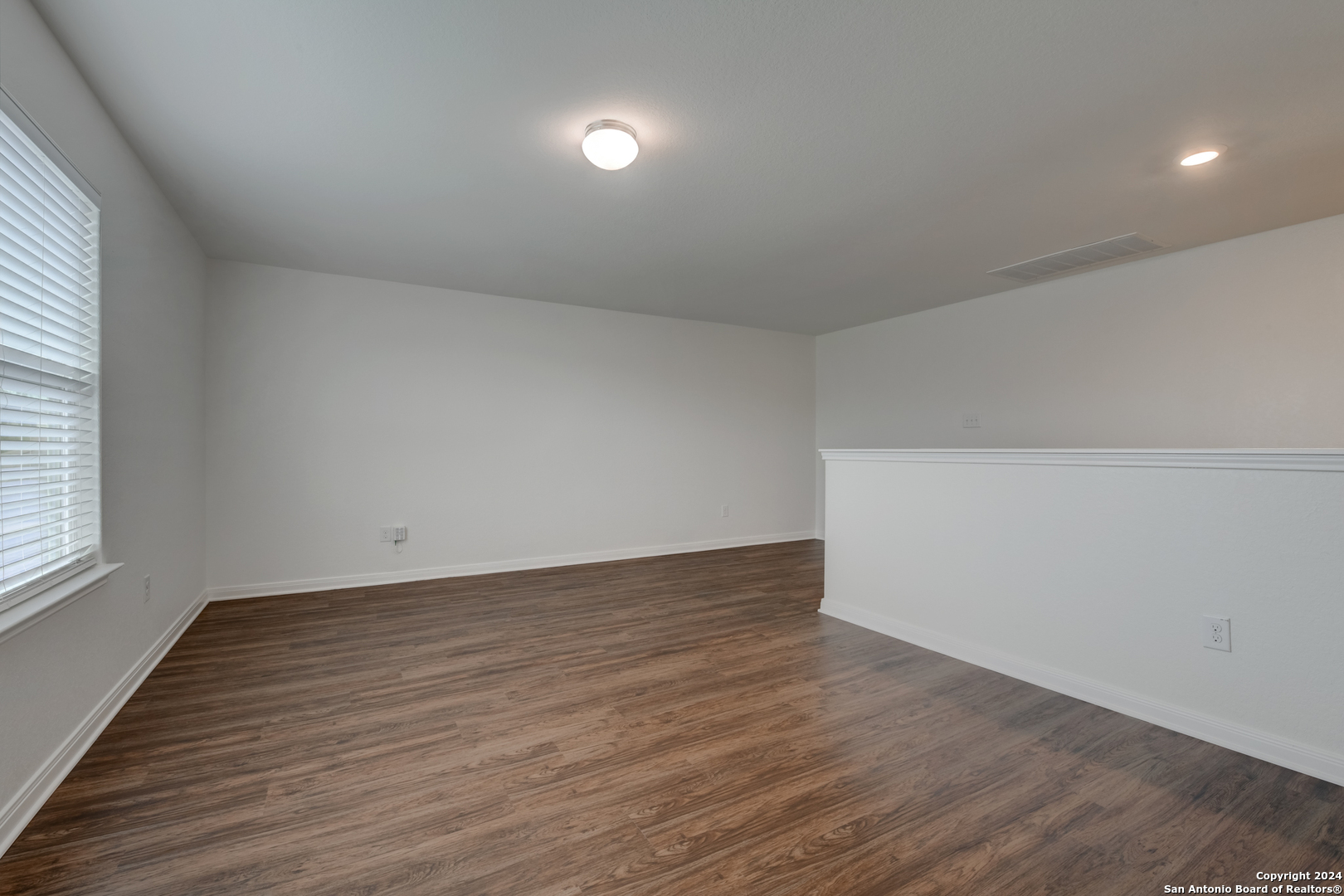 7819 BLUEWATER COVE