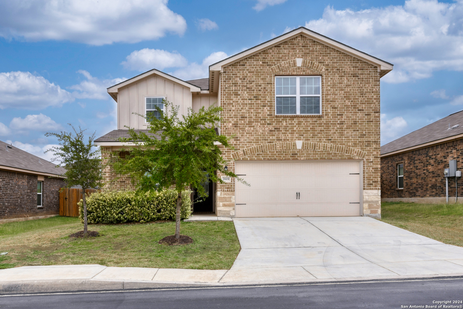 7819 BLUEWATER COVE