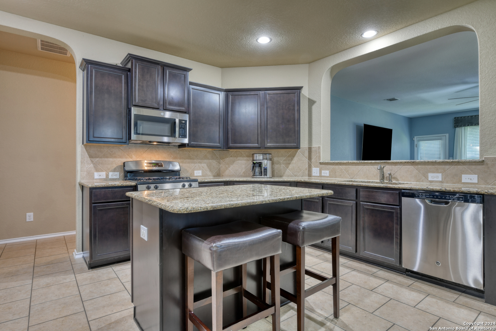 6522 PALMETTO WAY