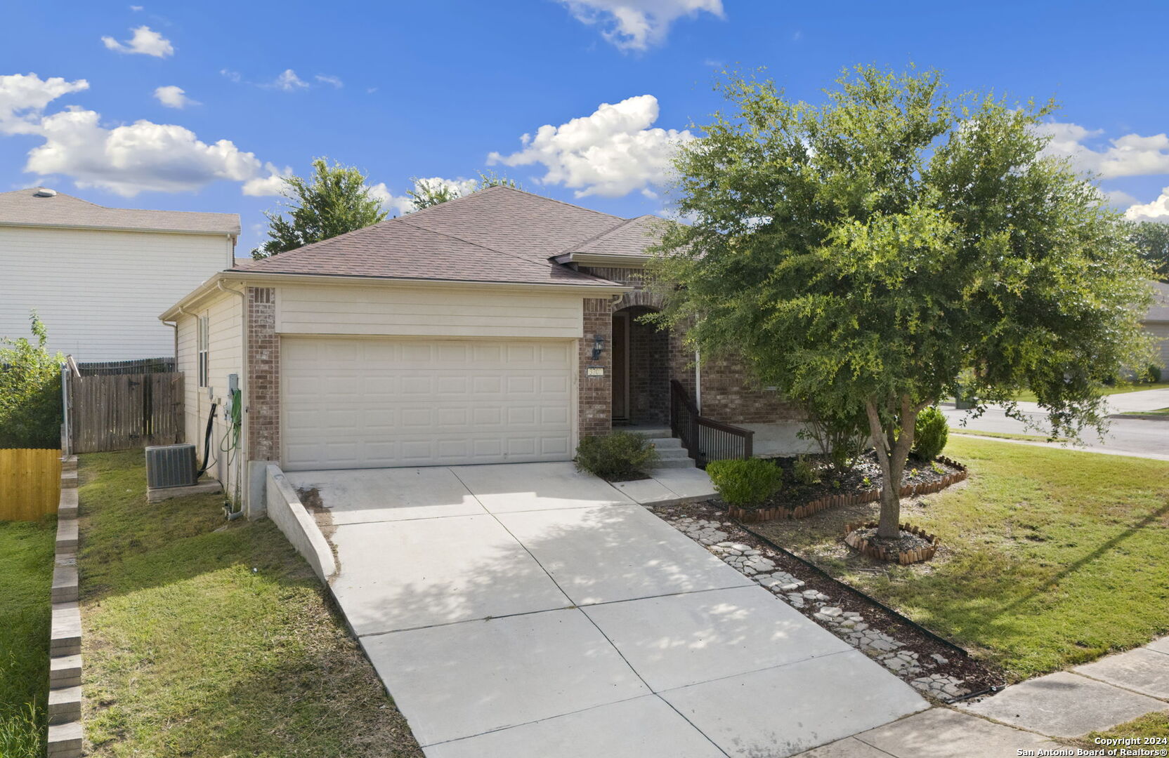 3700 Greenridge