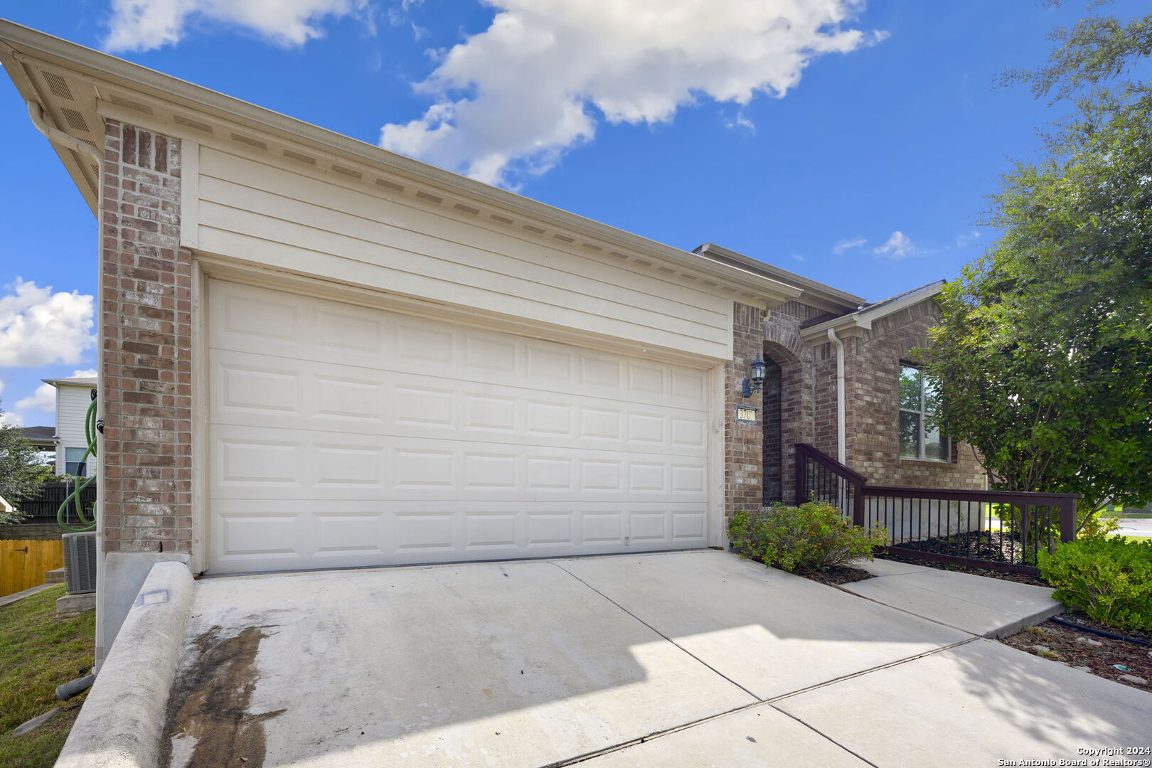 3700 Greenridge