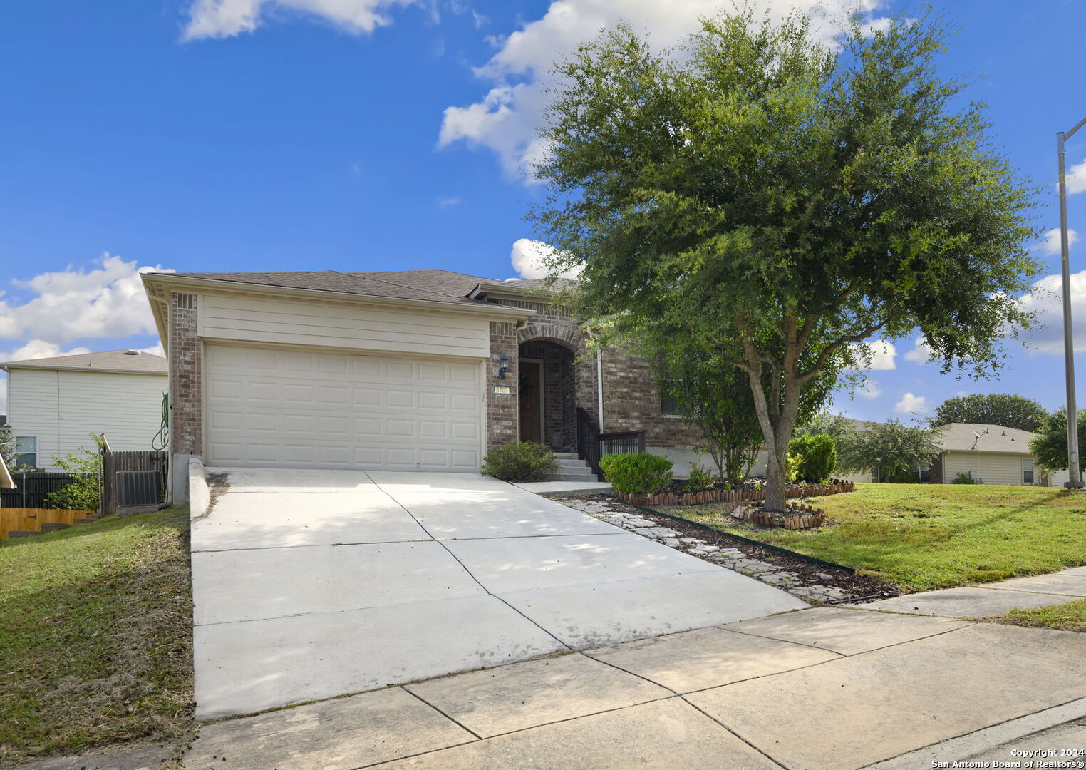 3700 Greenridge