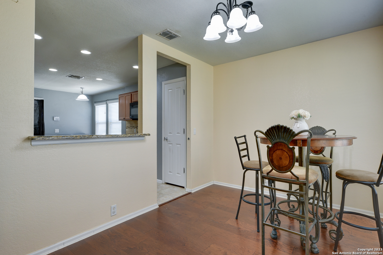 3700 Greenridge