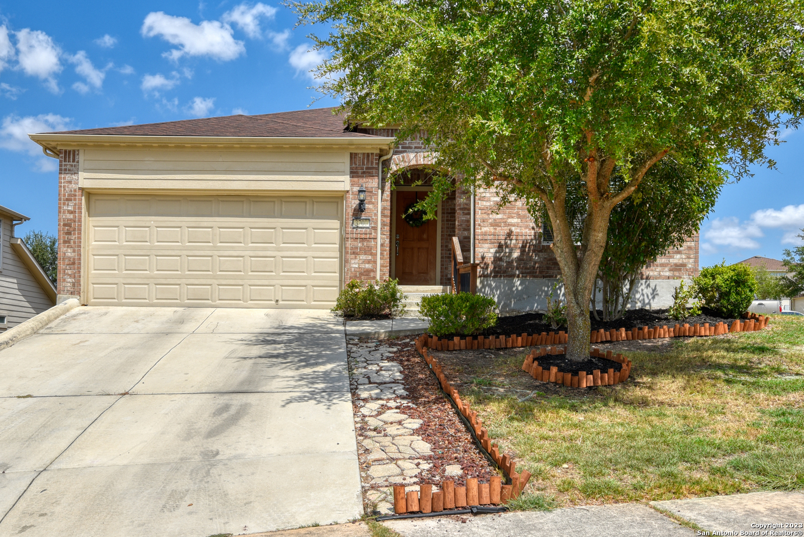 3700 Greenridge