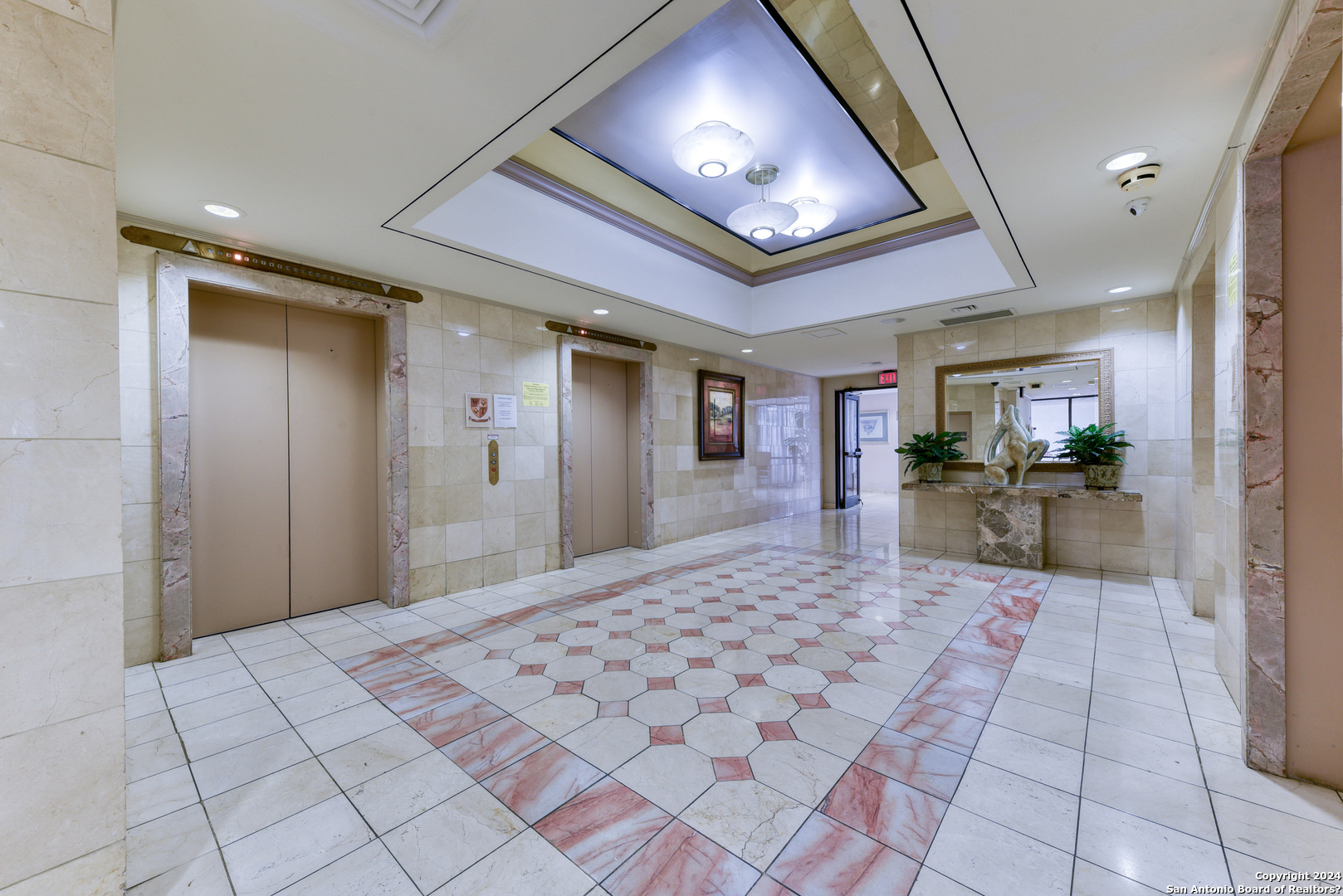 7701 WURZBACH RD 601