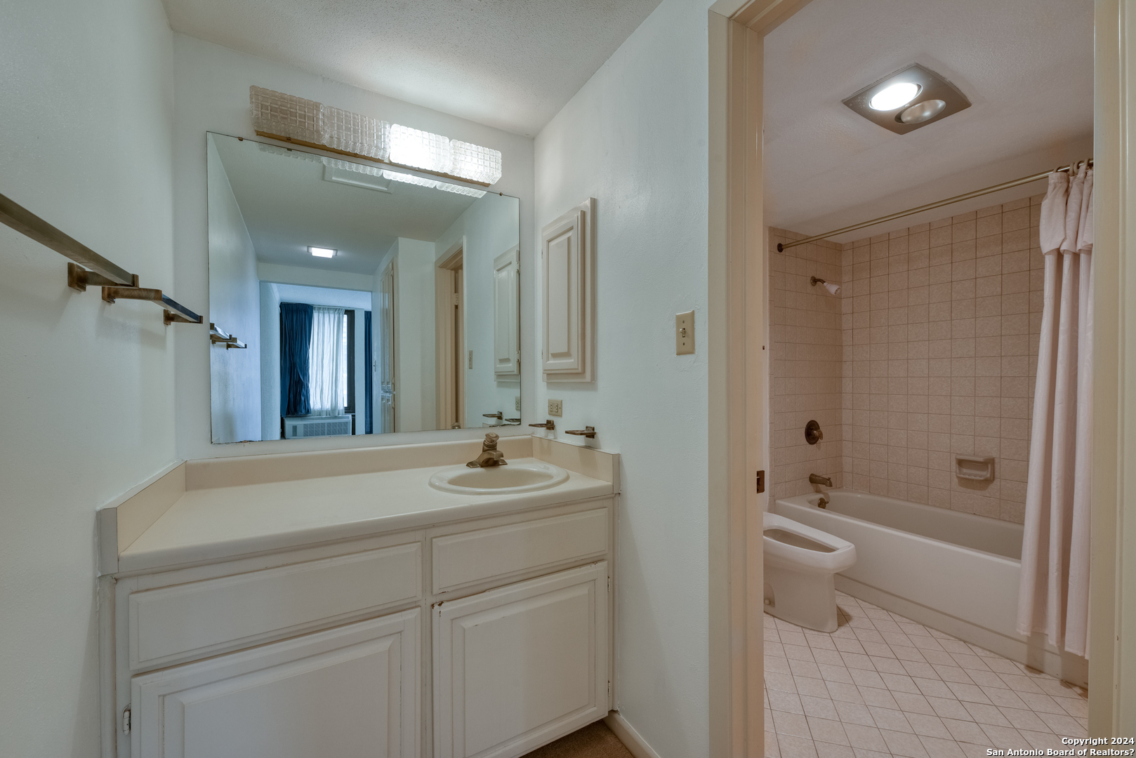 7701 WURZBACH RD 601