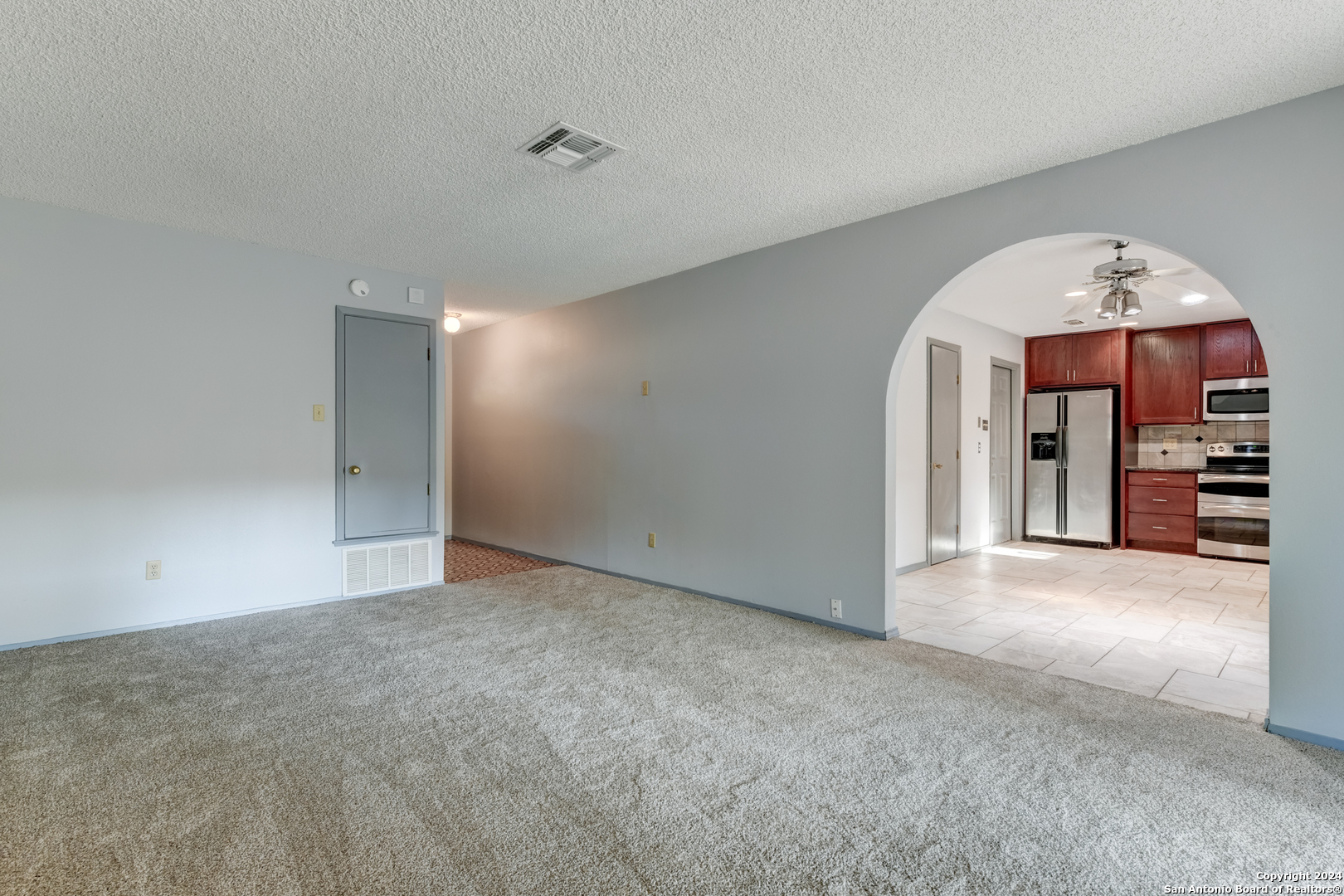 5914 CLIFF VALLEY DR