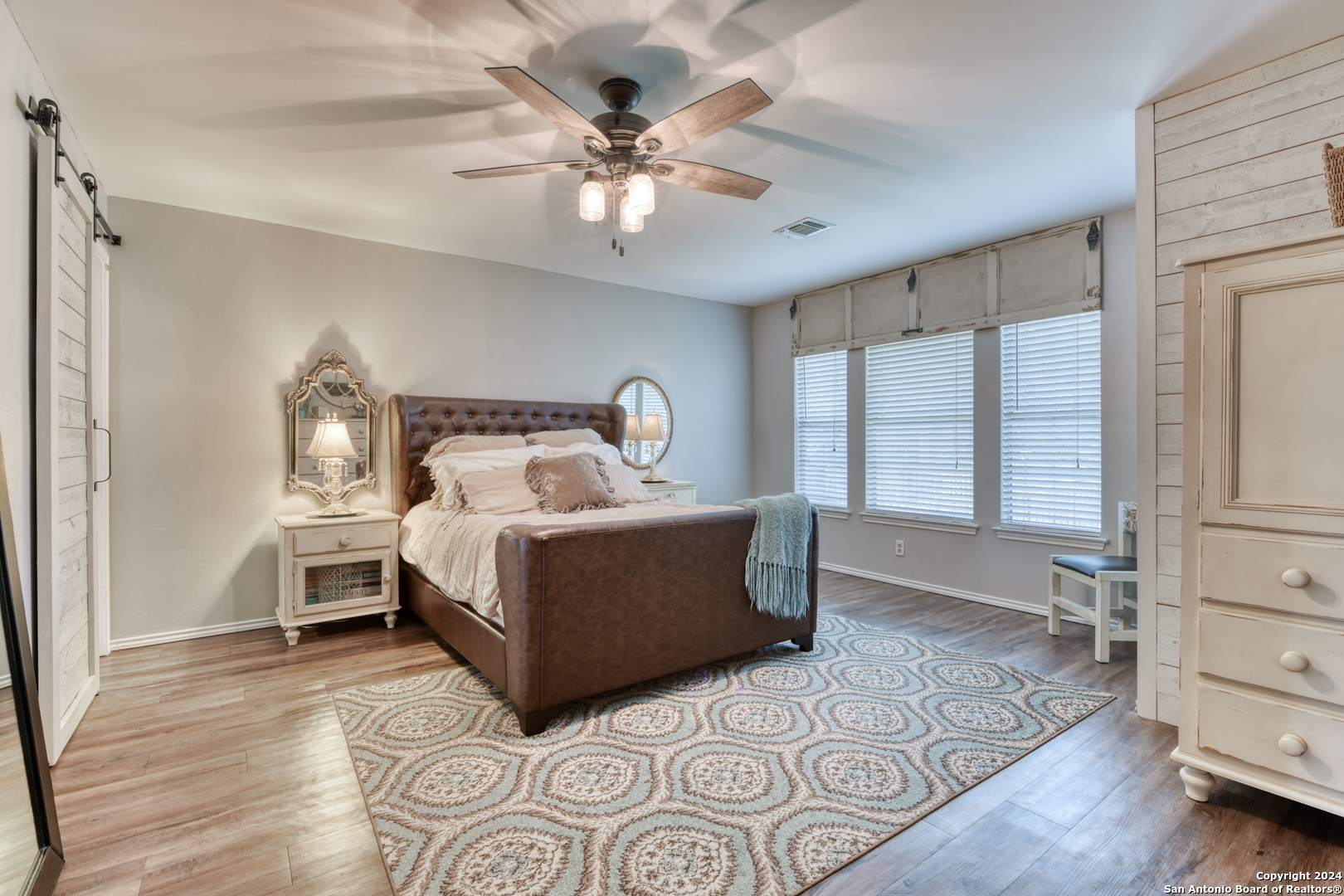 9015 Limestone Hill