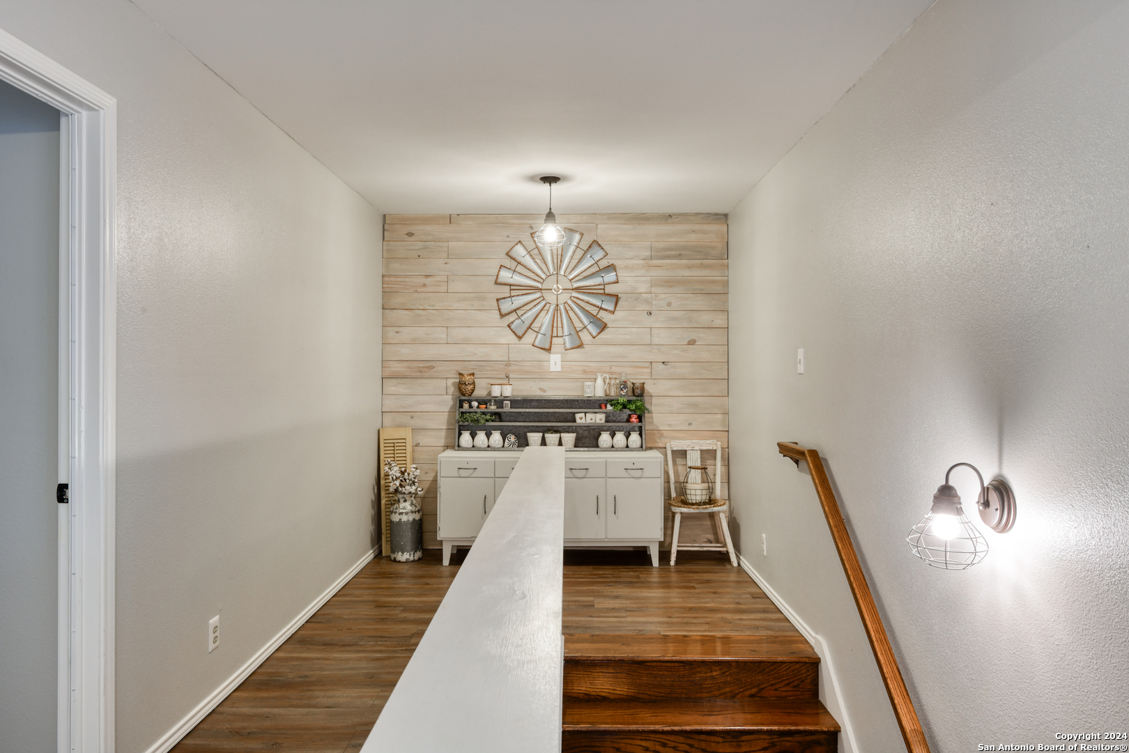 9015 Limestone Hill