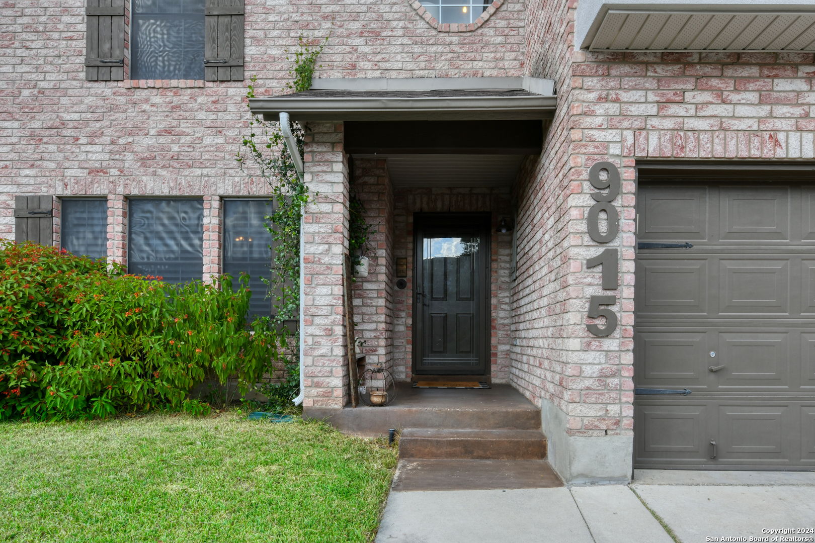 9015 Limestone Hill