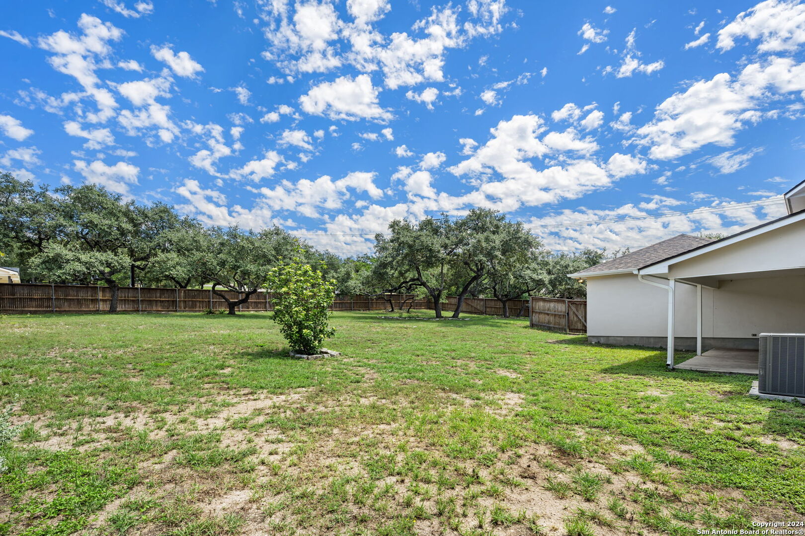 25658 GREEN RIVER DR