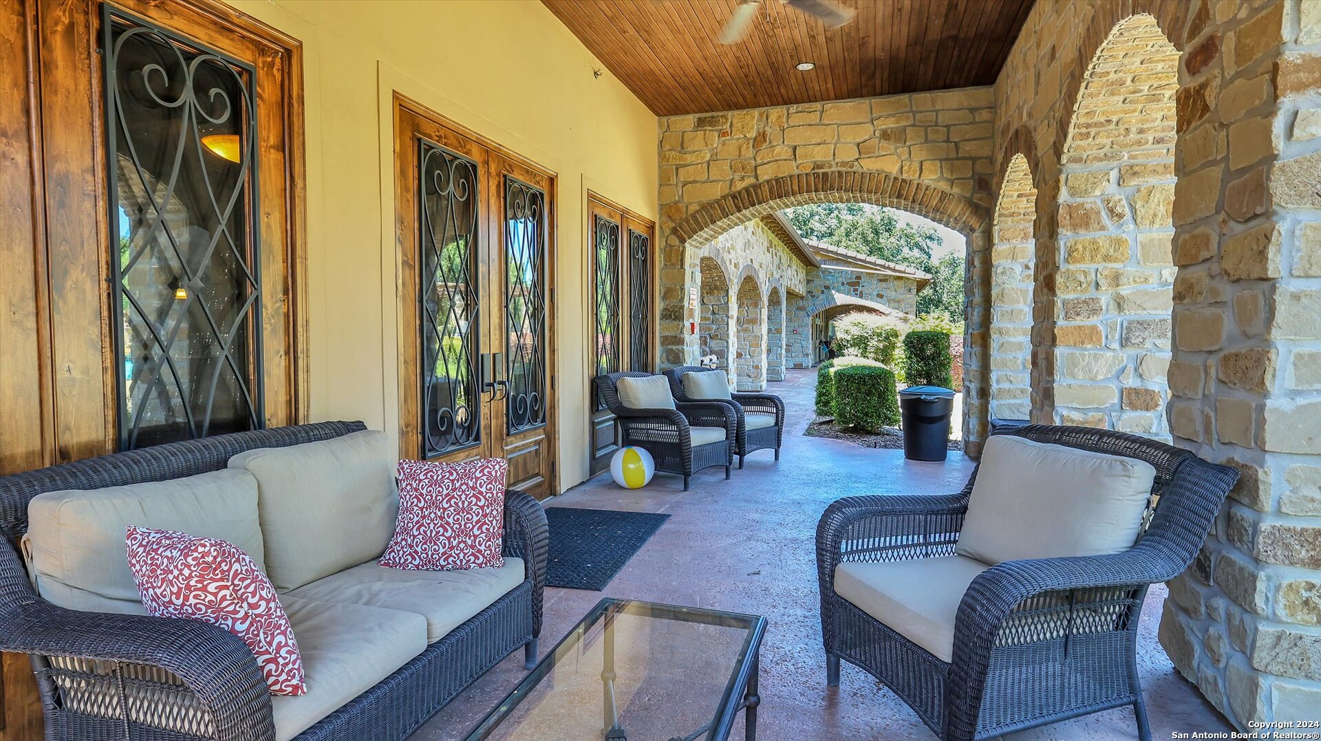 22842 RIO SALADO