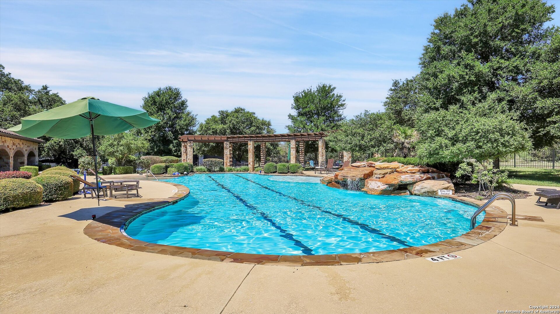 22842 RIO SALADO