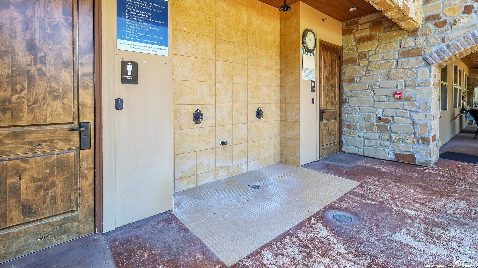 22842 RIO SALADO
