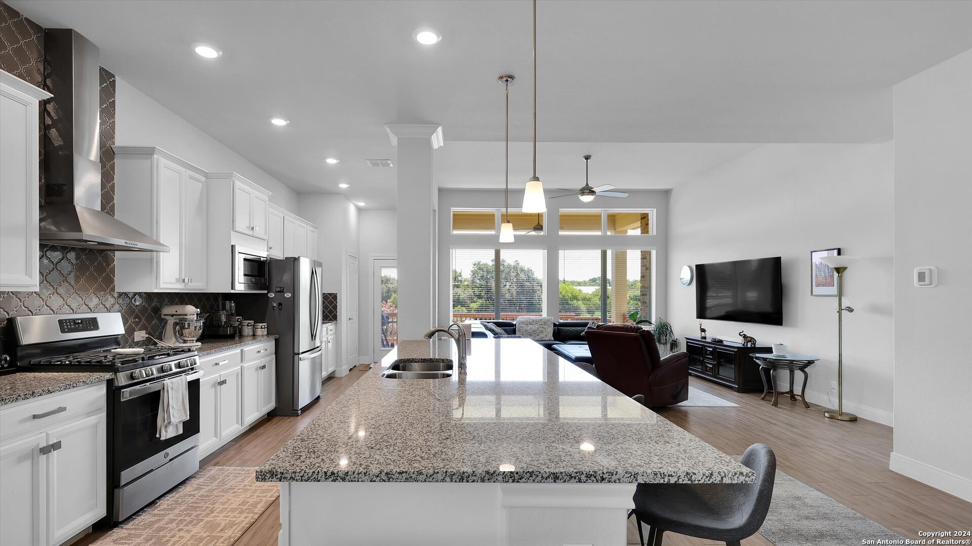 22842 RIO SALADO