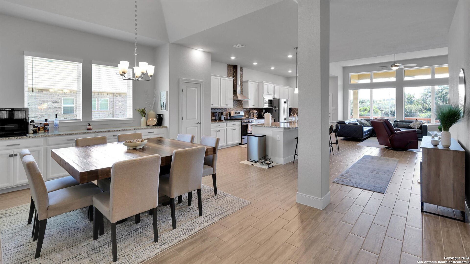 22842 RIO SALADO