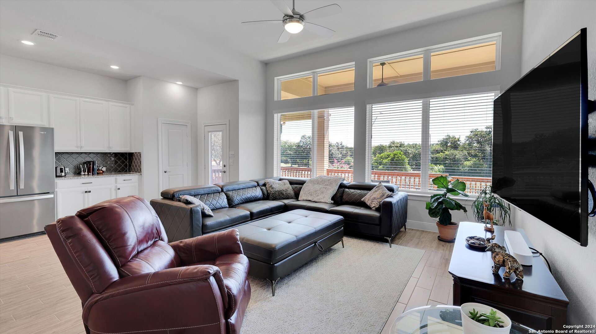 22842 RIO SALADO