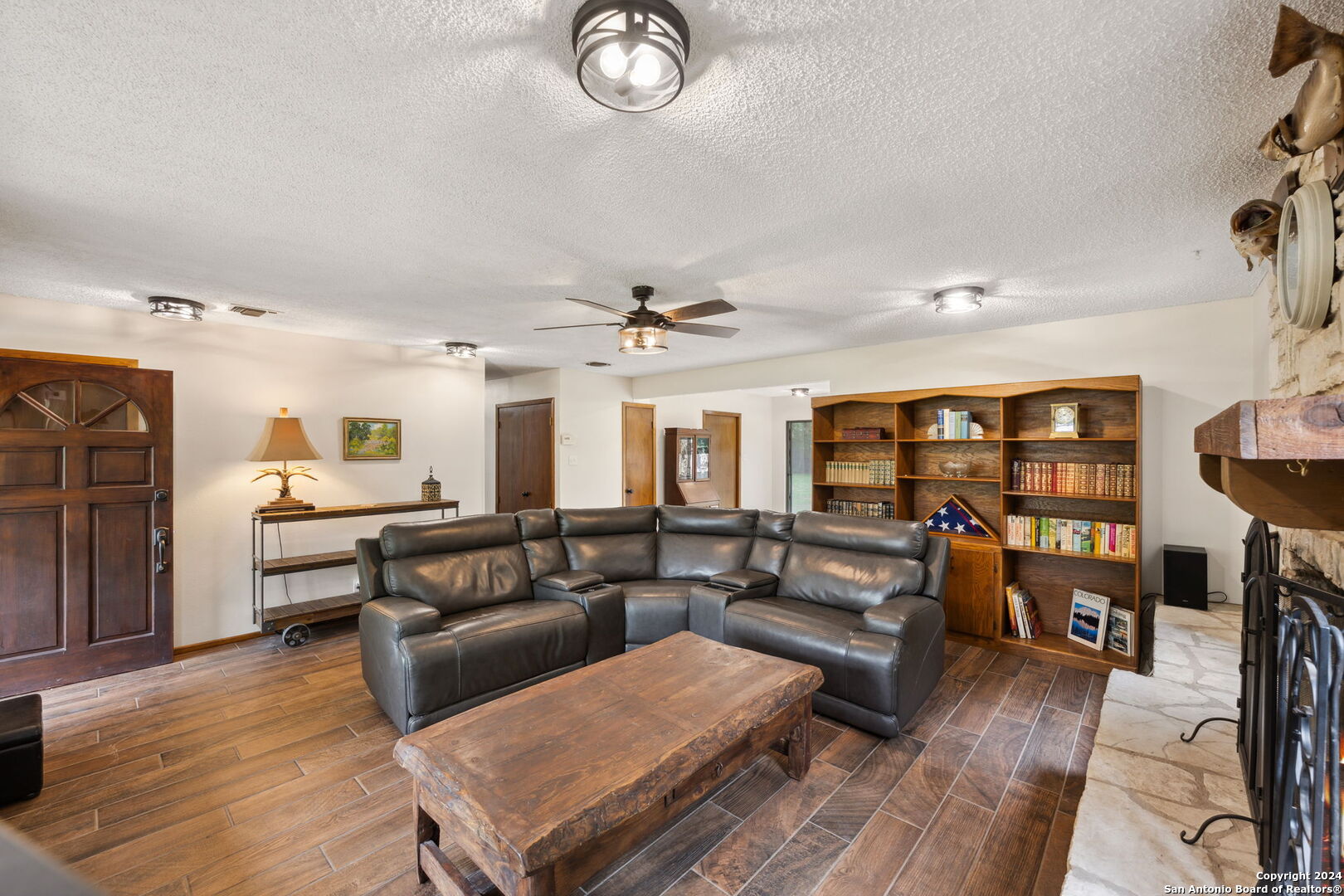 28735 WATERVIEW DR