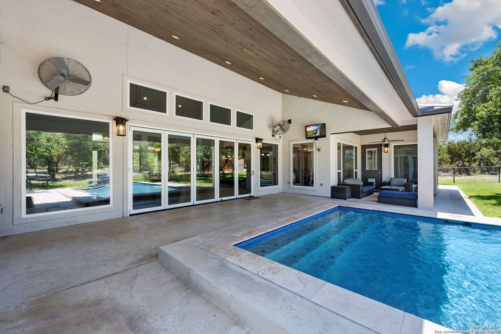 1114 Savanna