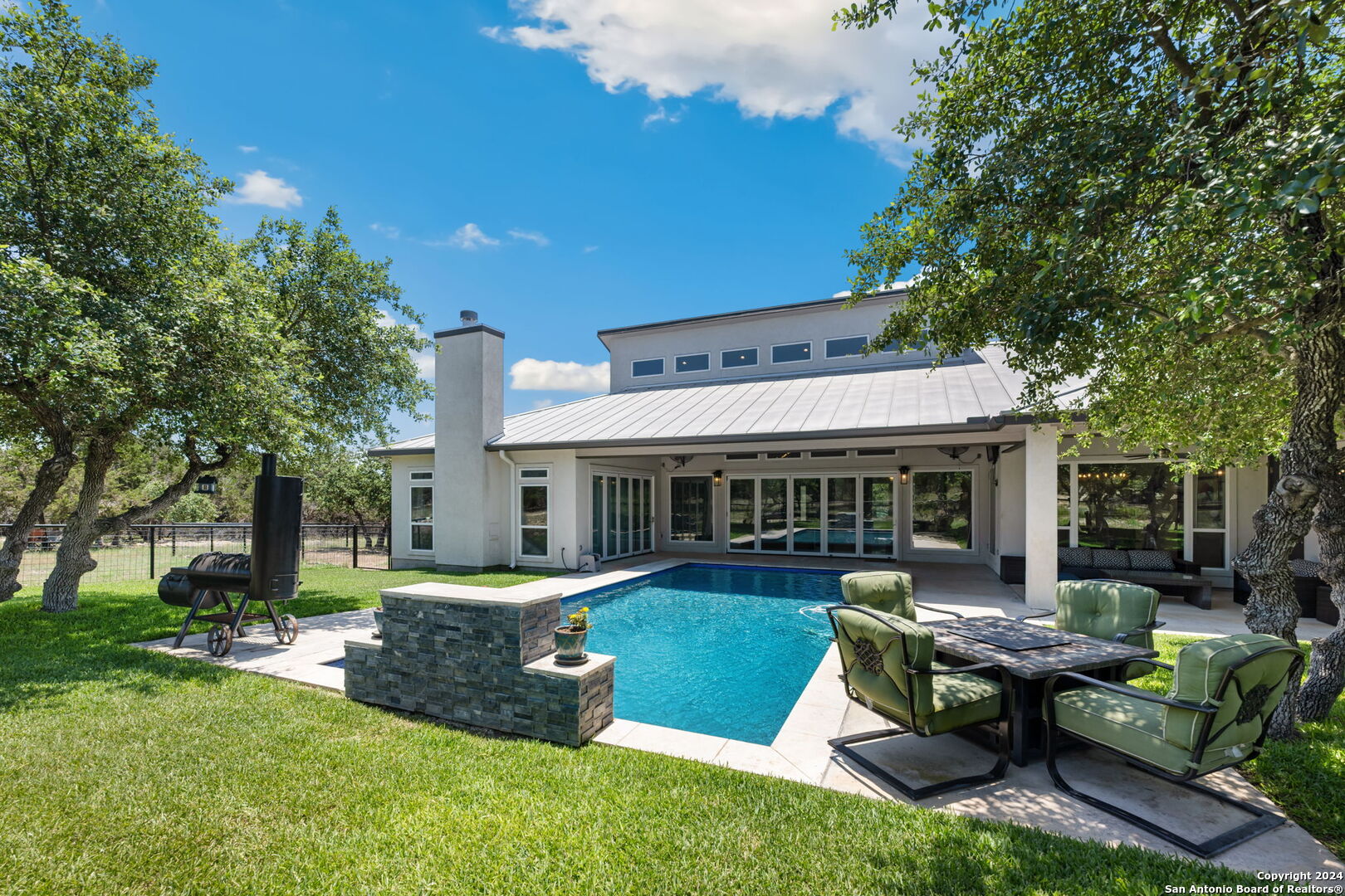 1114 Savanna