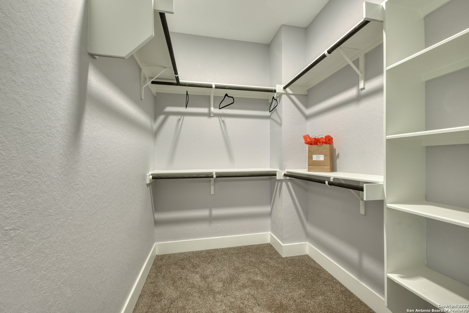 1659 N Center Street