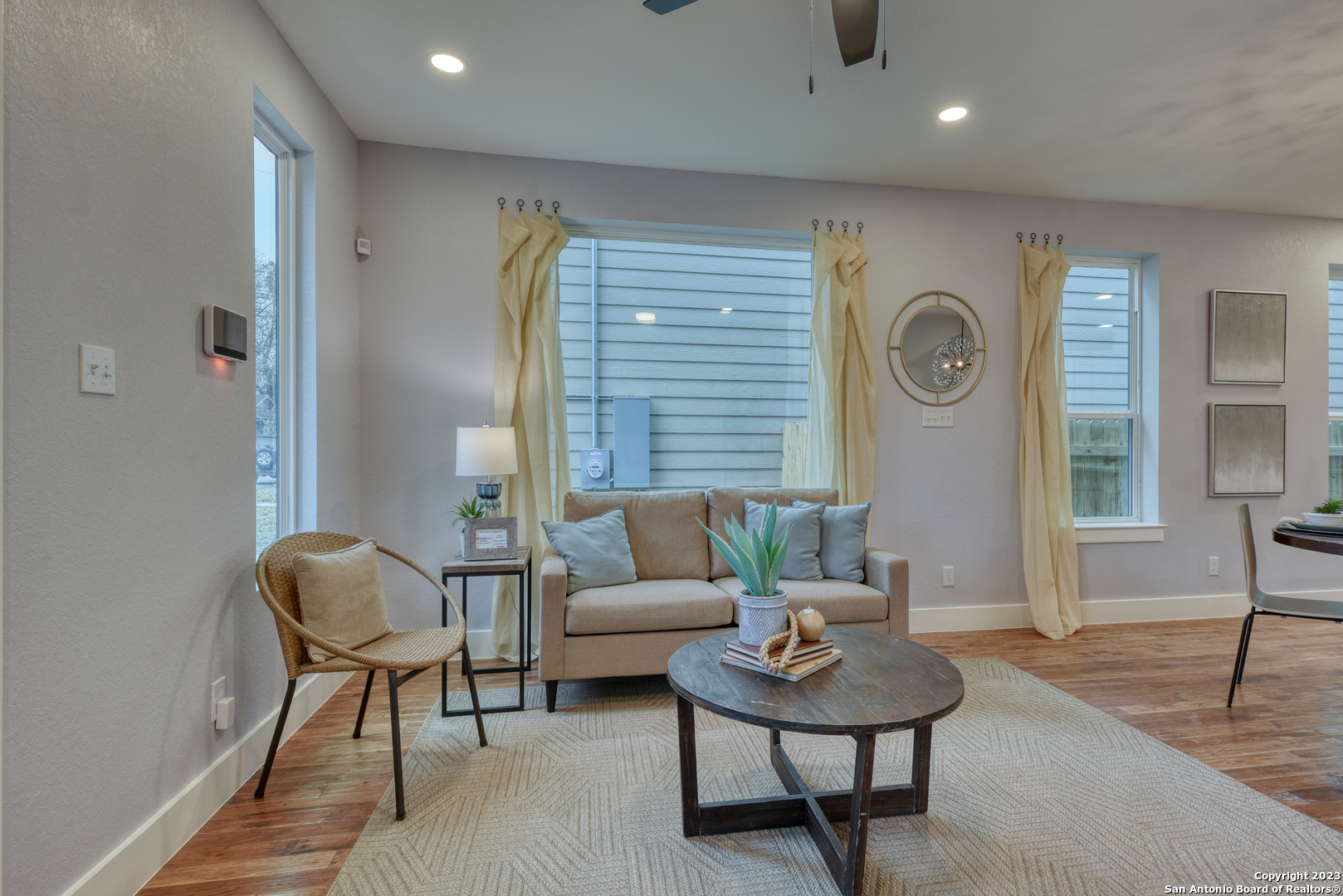 1659 N Center Street