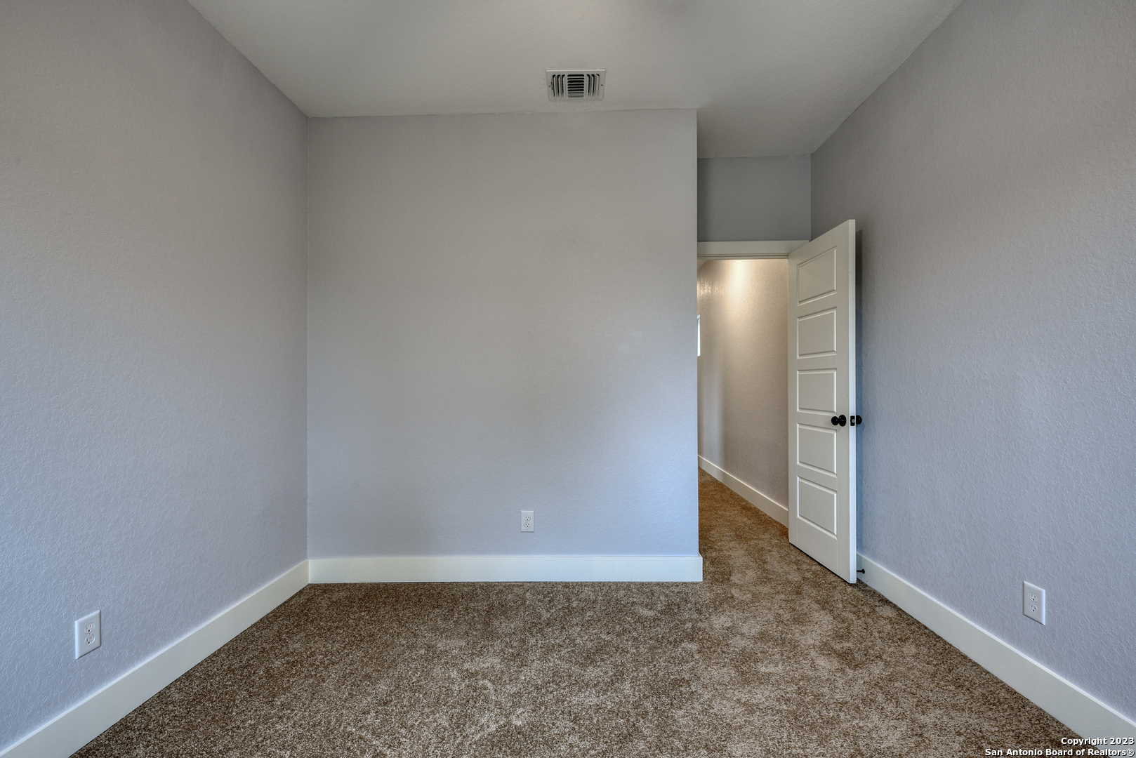 1659 N Center Street