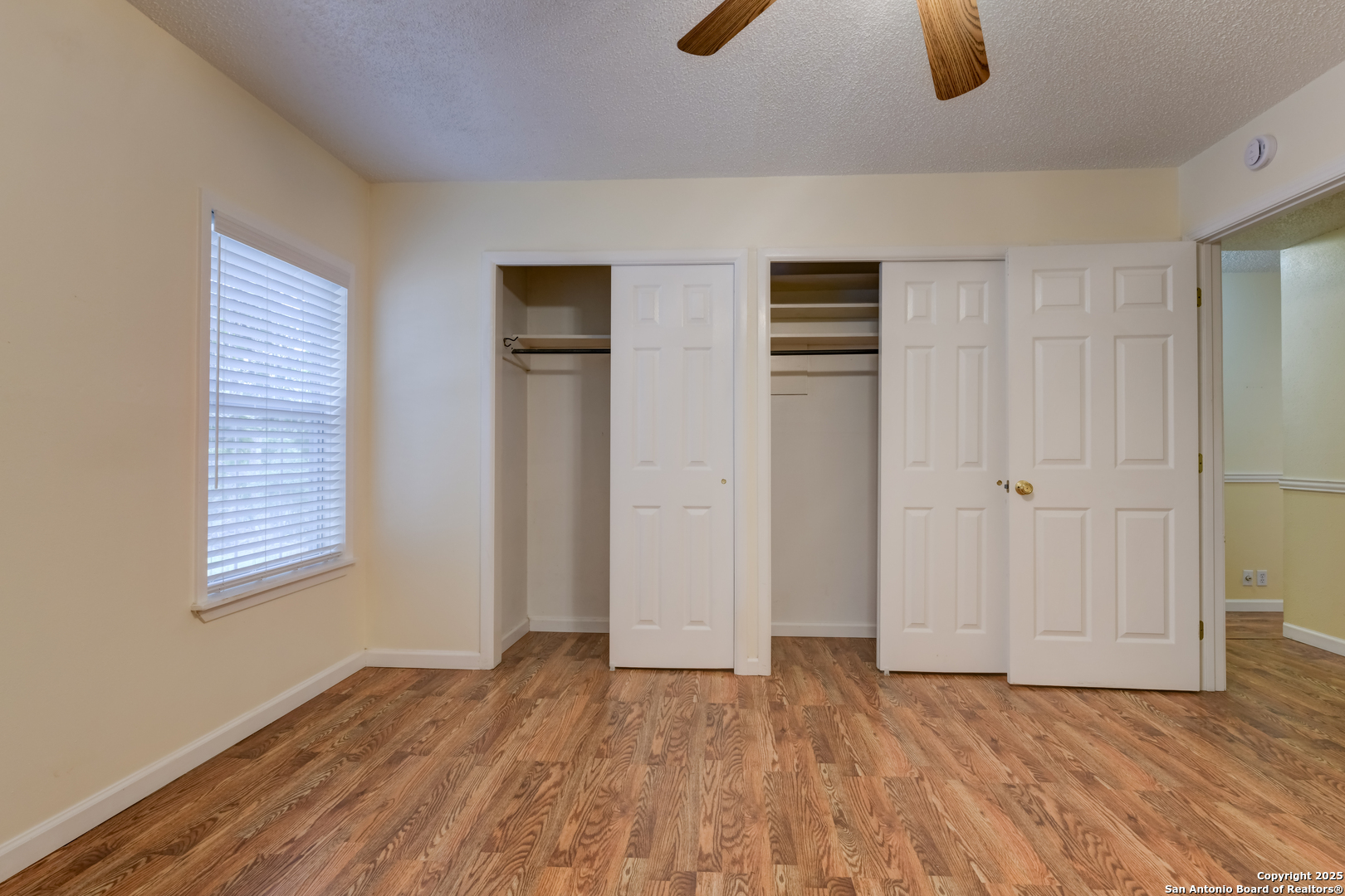 158 E ARROWHEAD DR
