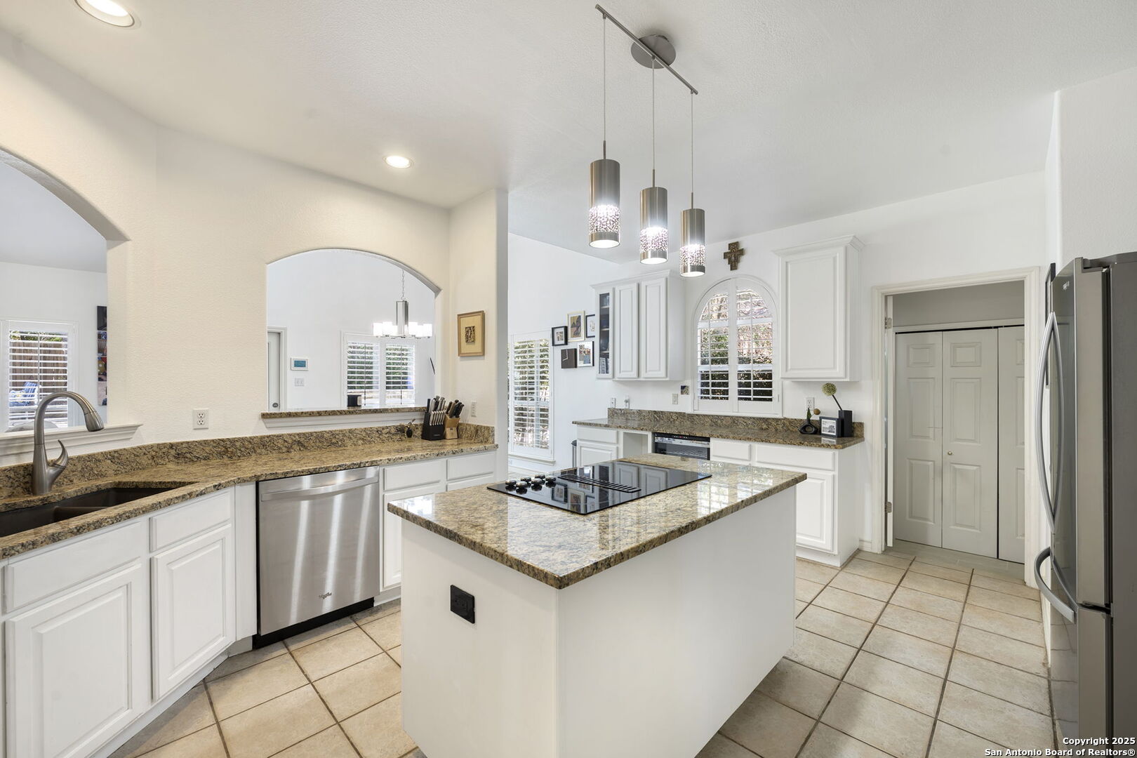 55 SILVERHORN DR