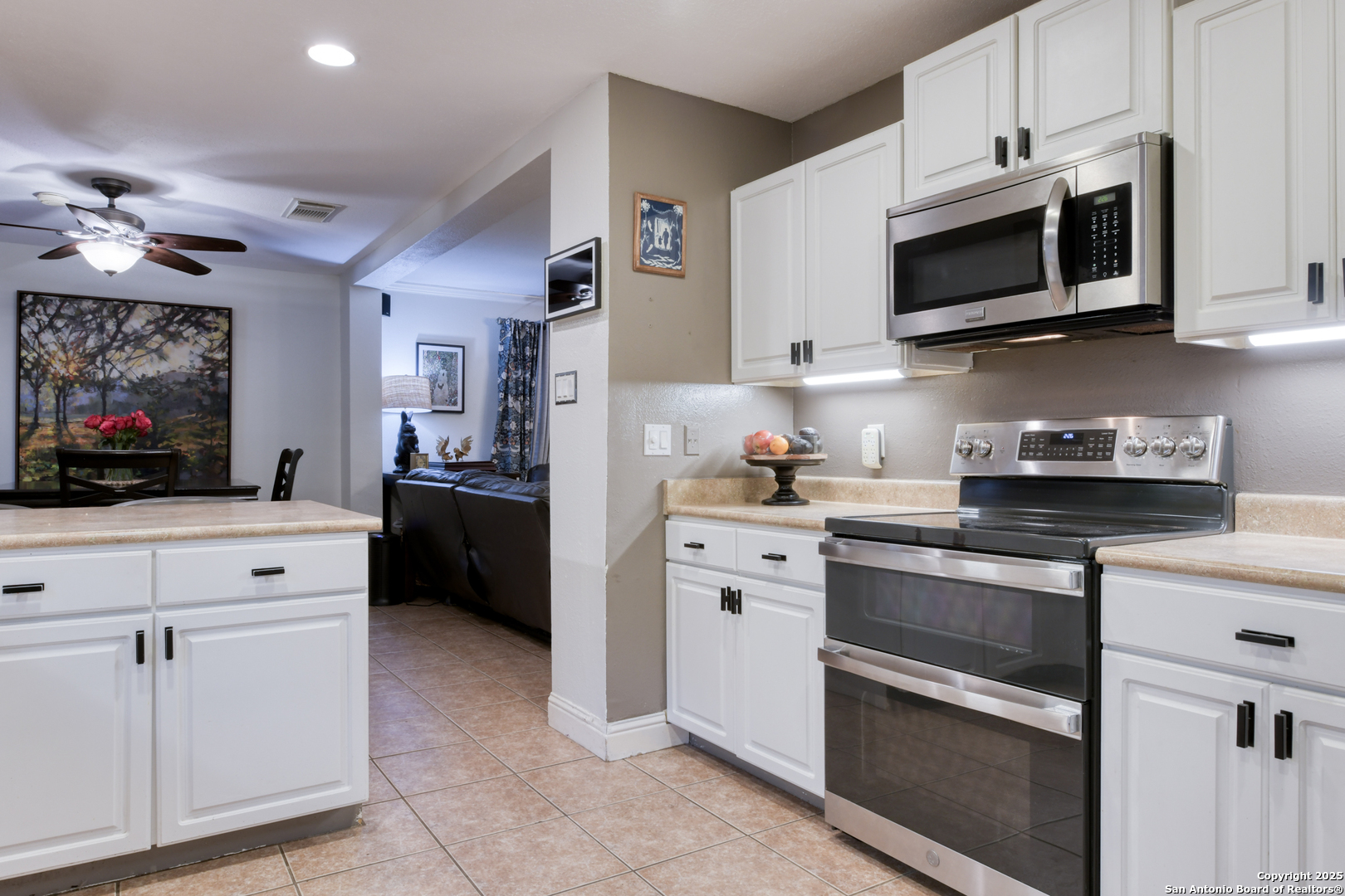 9295 RIDGE POST