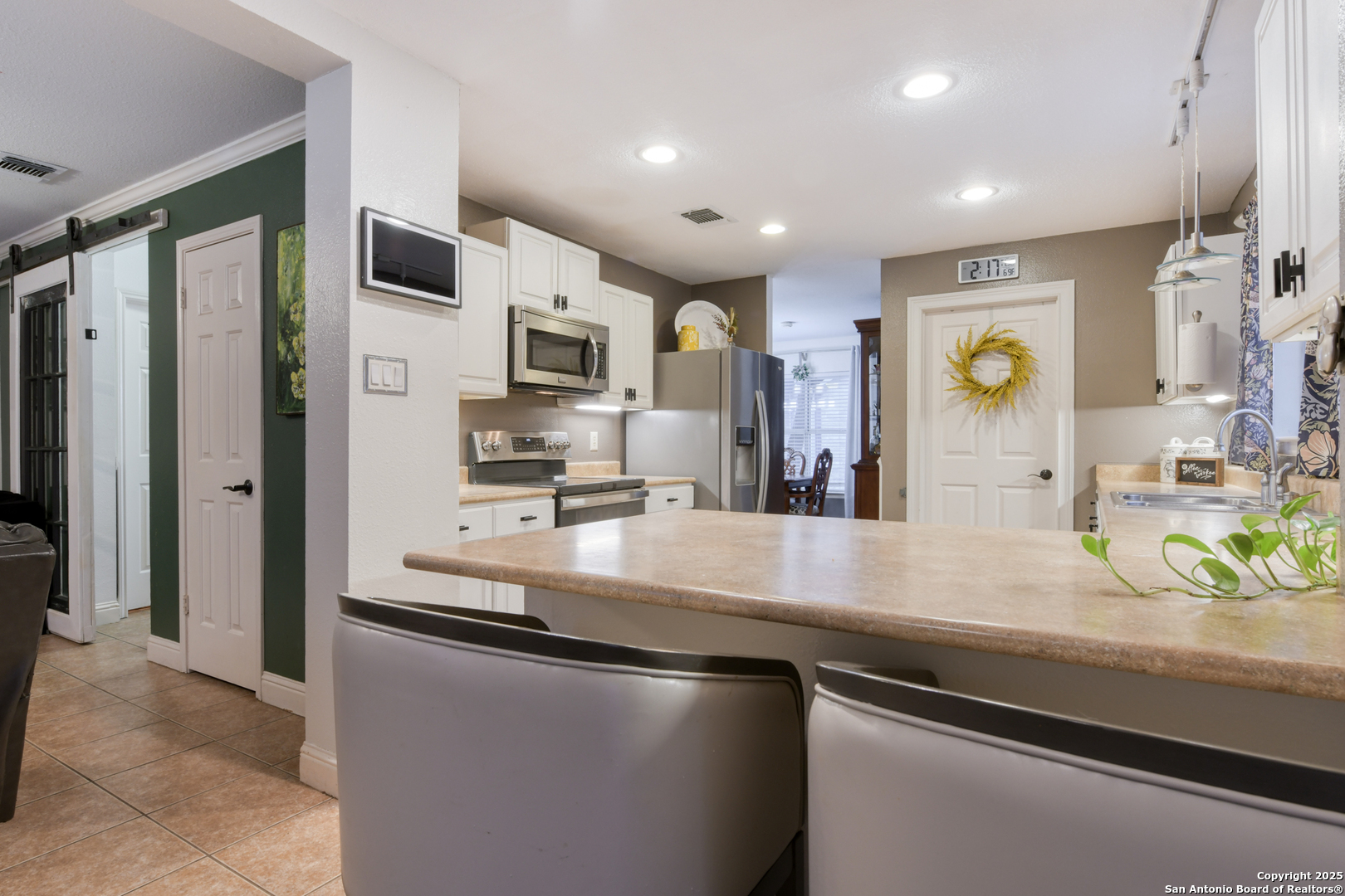 9295 RIDGE POST