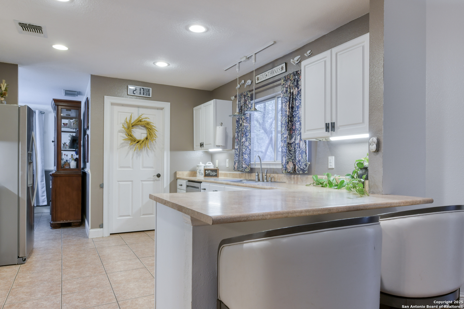 9295 RIDGE POST