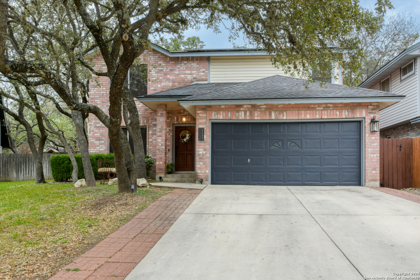 9295 RIDGE POST