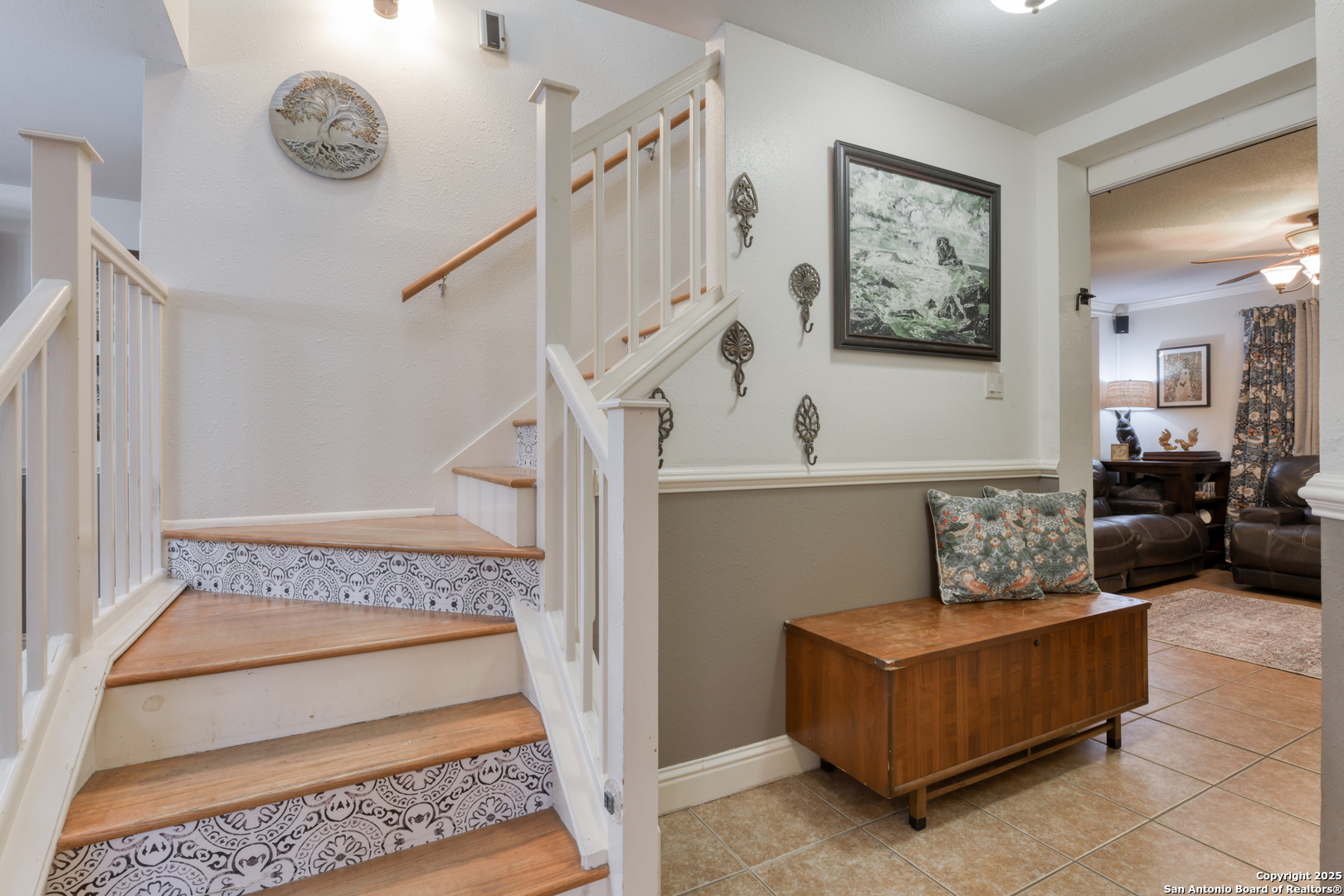 9295 RIDGE POST
