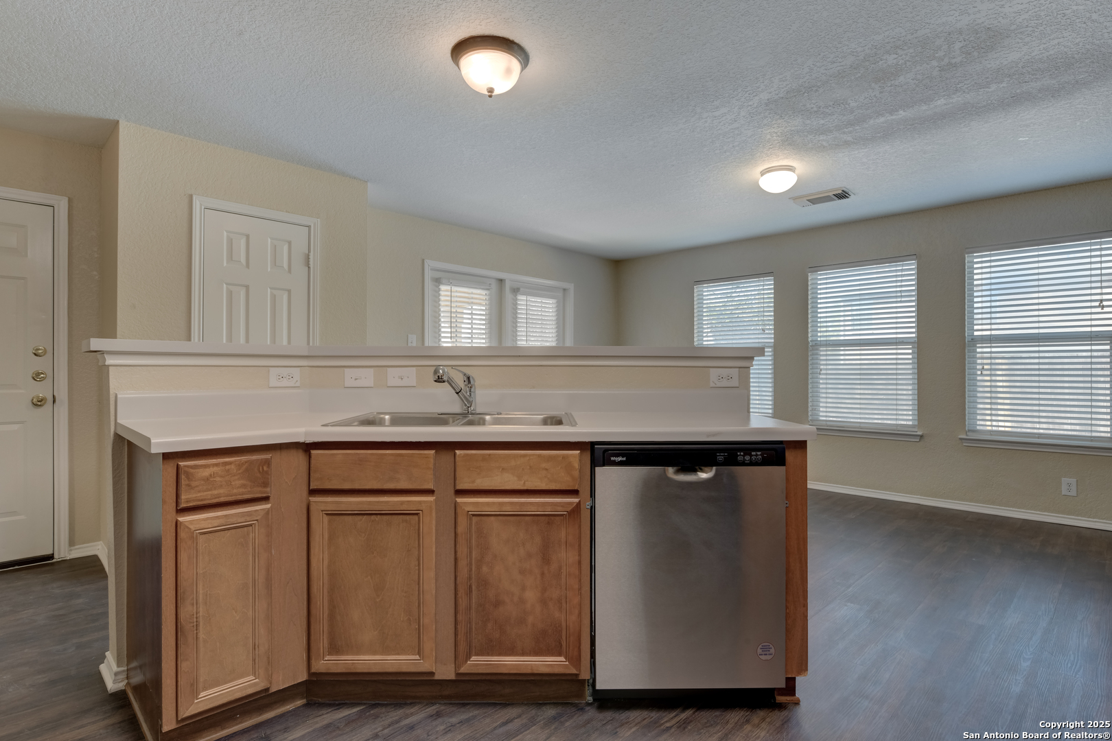 619 Gable Point