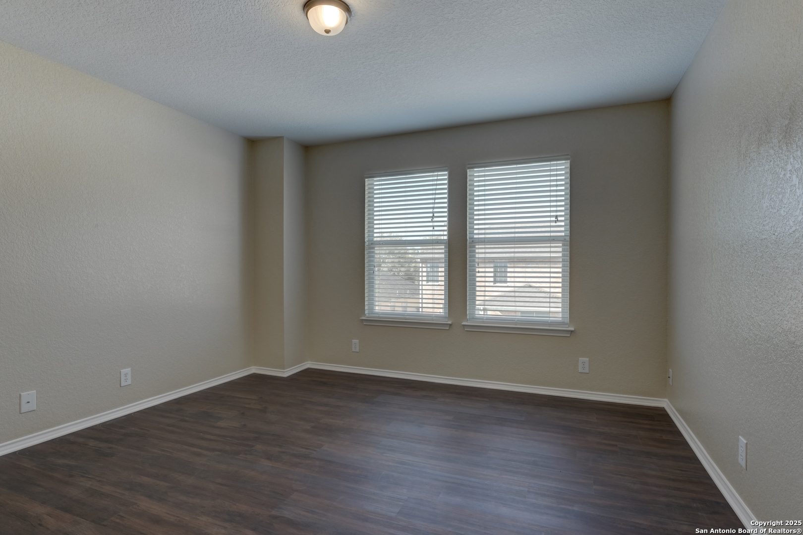 619 Gable Point