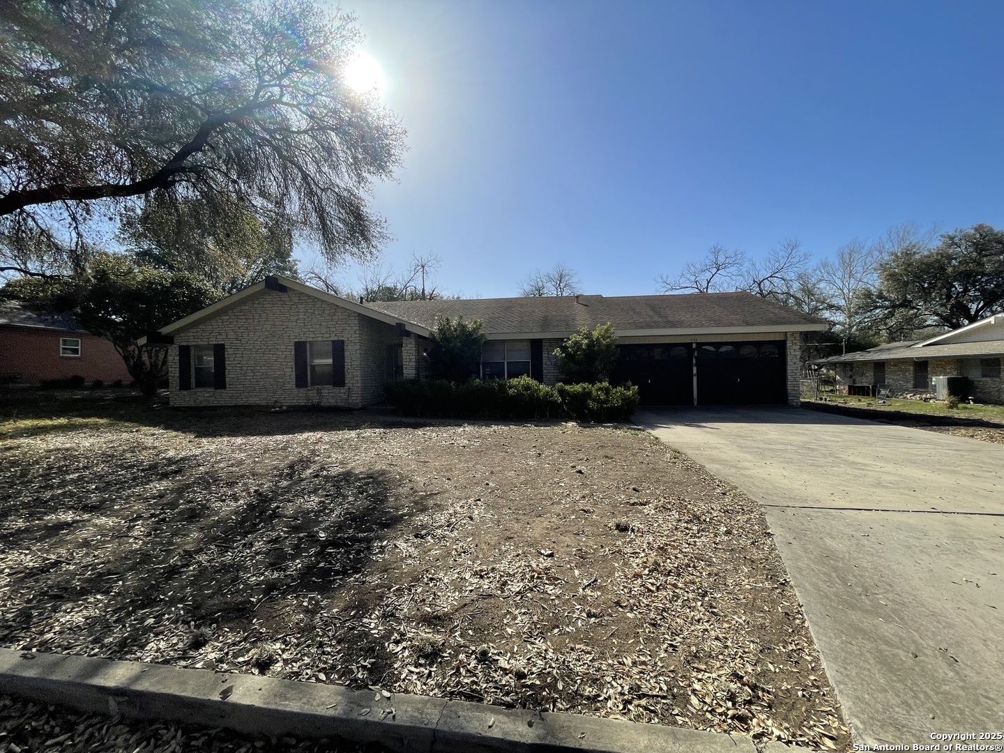 734 Rocklyn