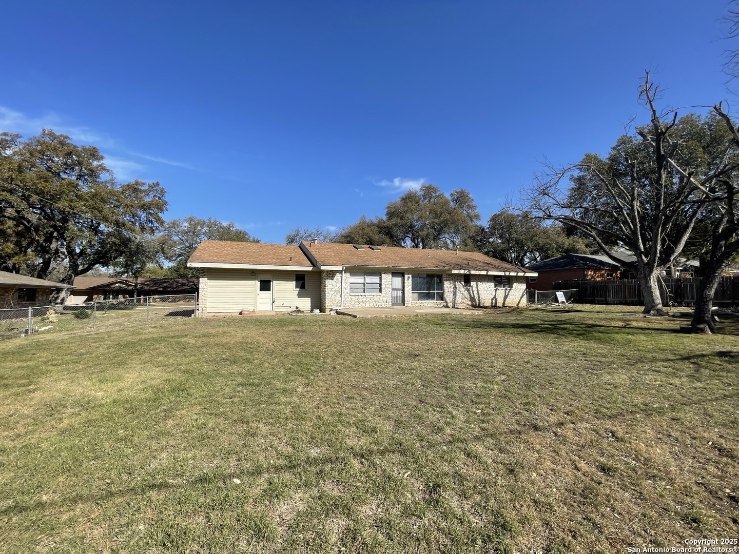 734 Rocklyn