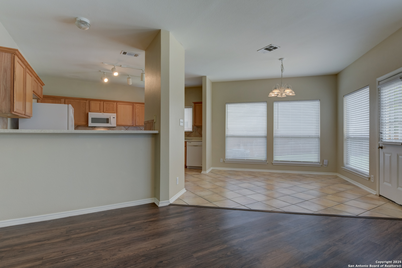 6139 Wood Bayou