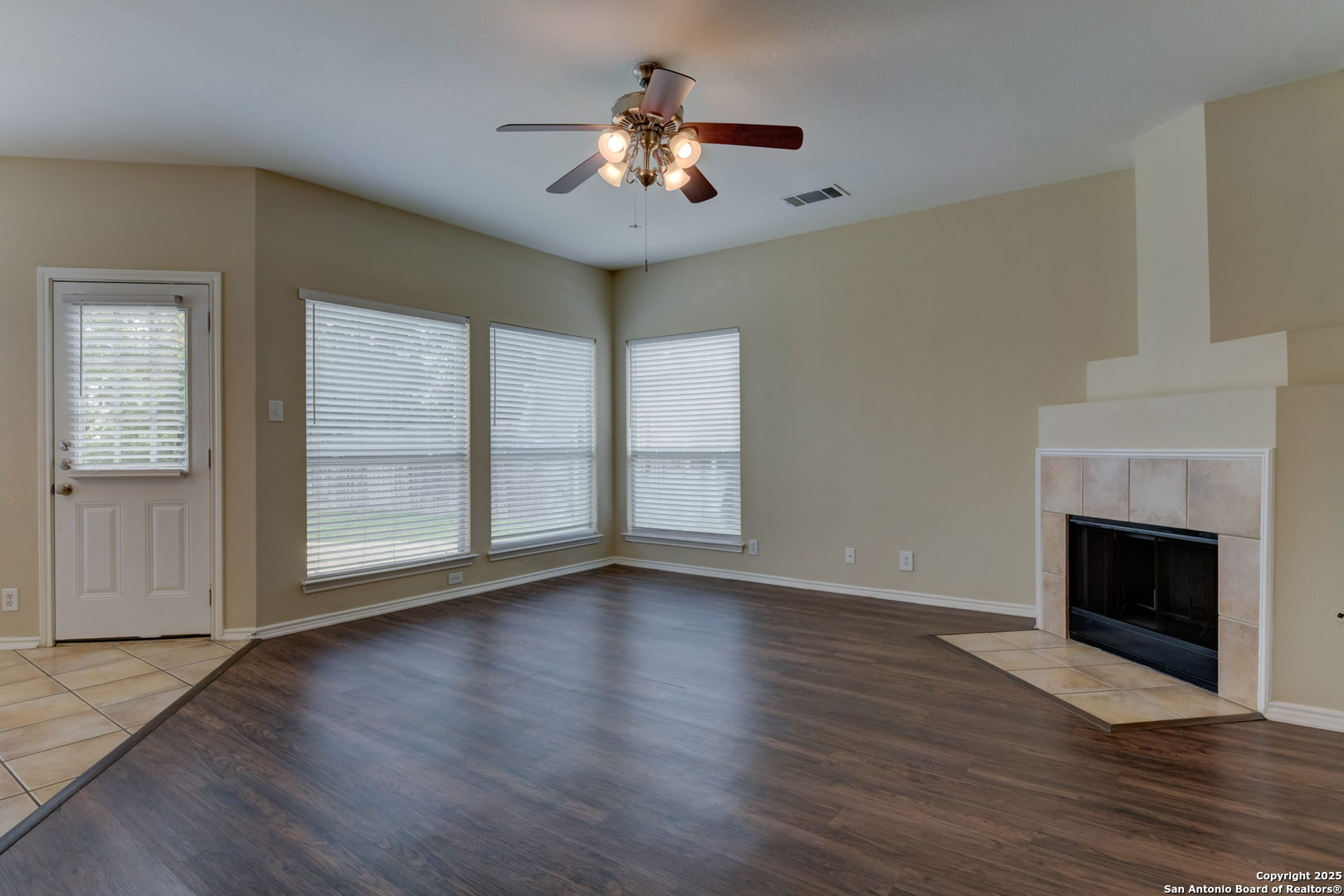 6139 Wood Bayou