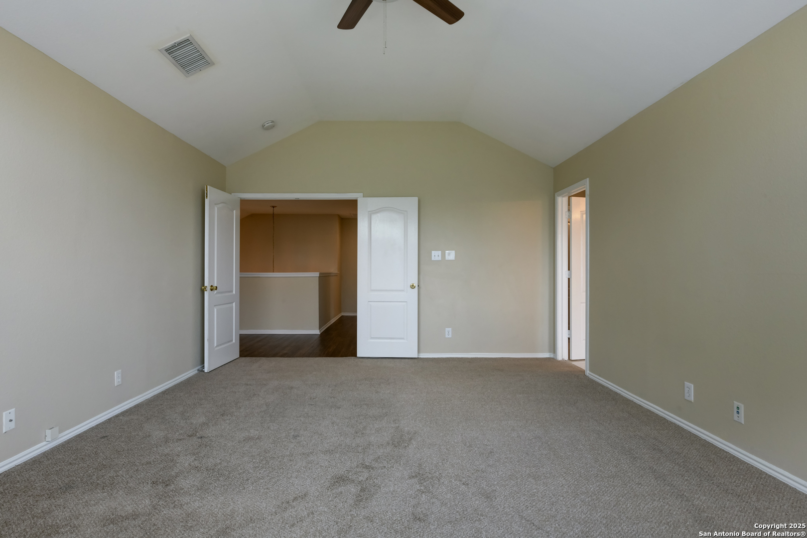 6139 Wood Bayou