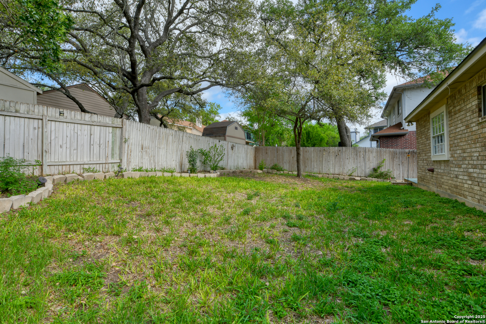 1523 Blackbridge
