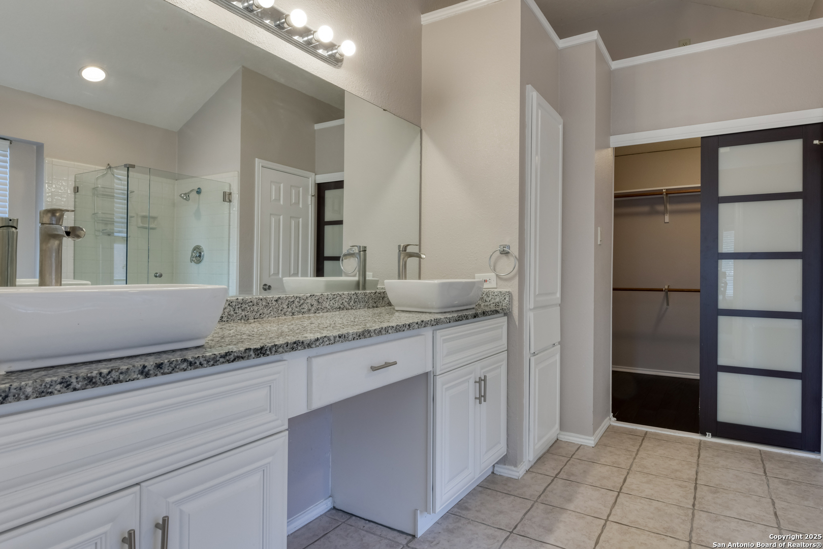 1523 Blackbridge