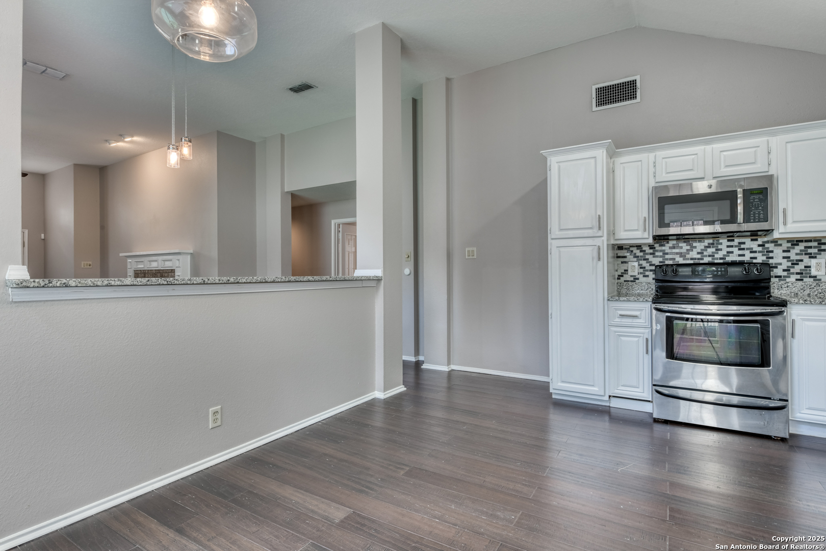 1523 Blackbridge