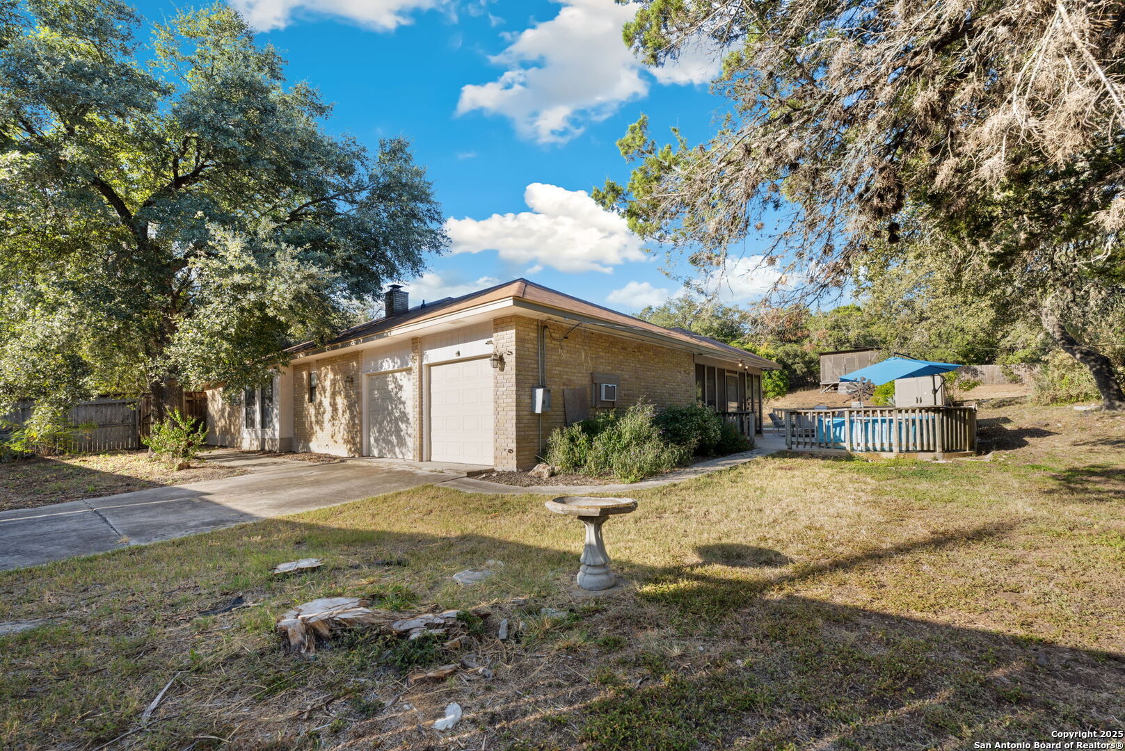 4055 Ridgeway