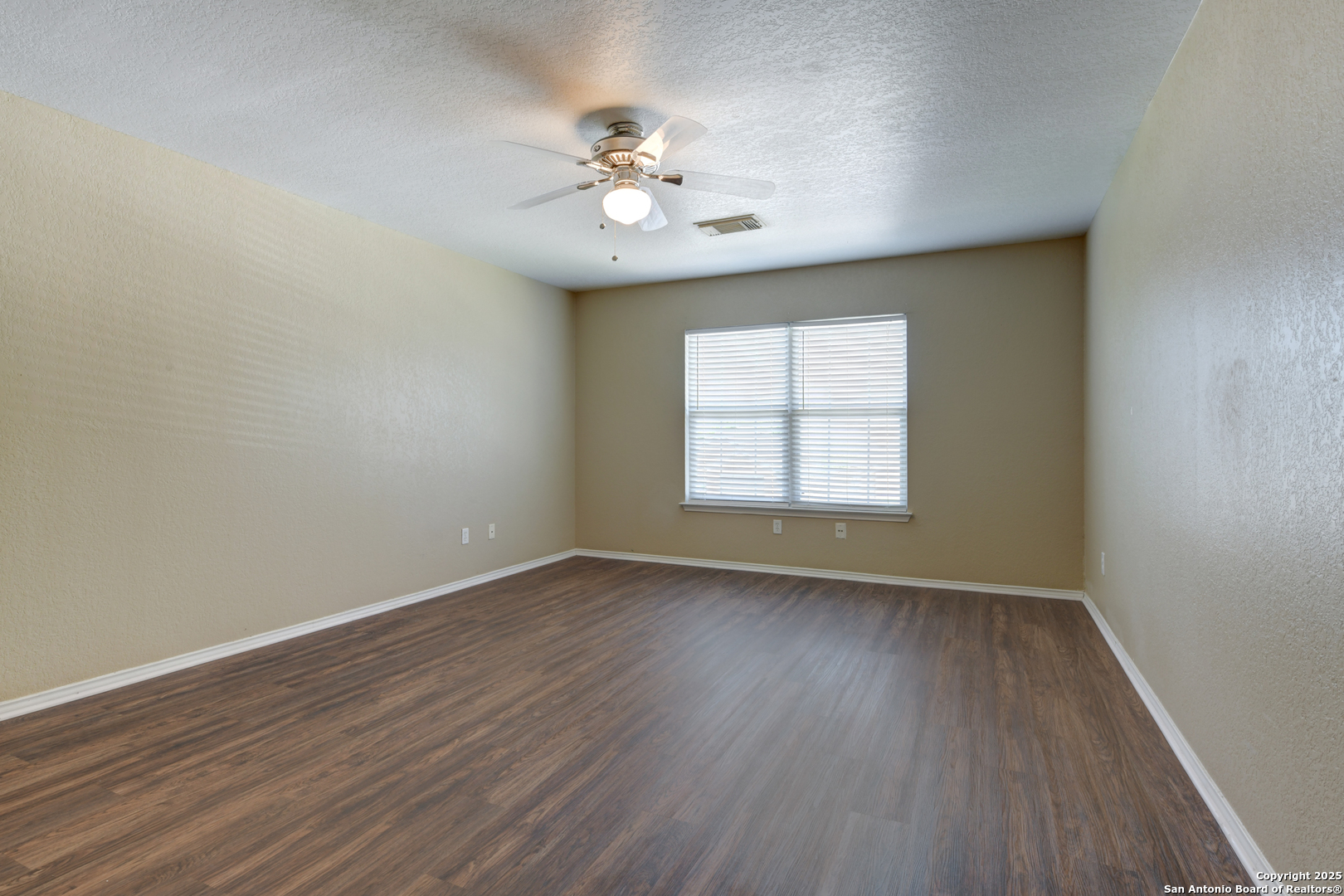 7906 Cortland Oak
