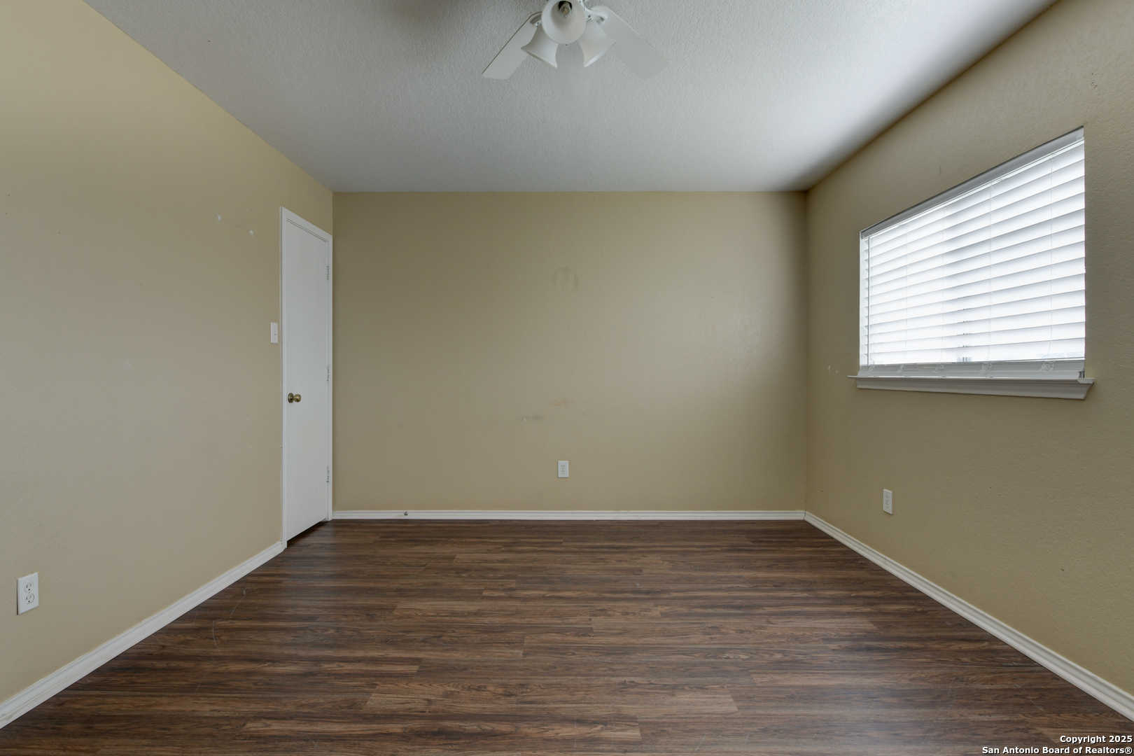 7906 Cortland Oak