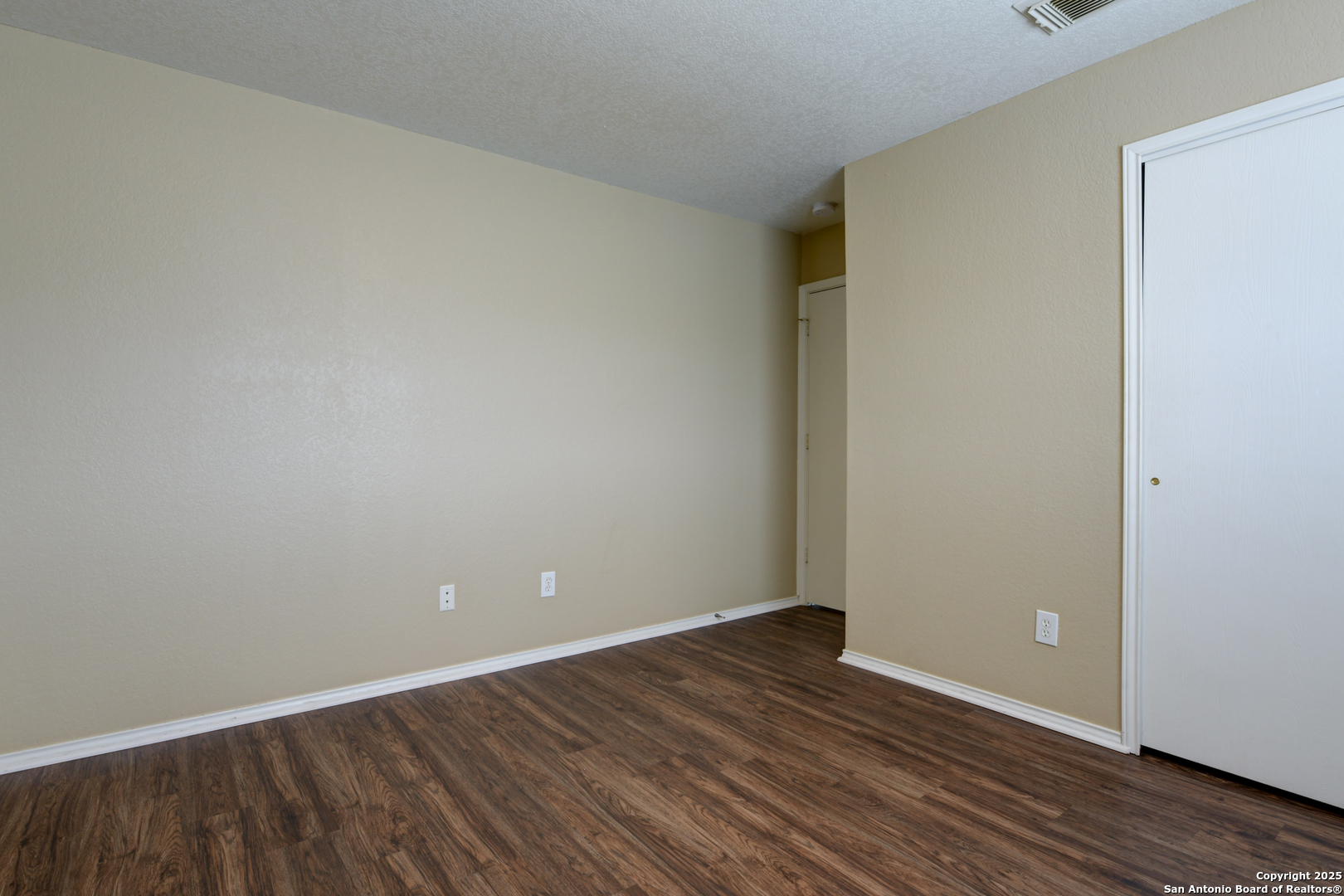 7906 Cortland Oak